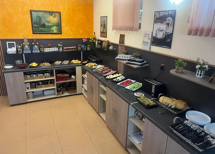 Hotel Lazur Kiten (Burgas)